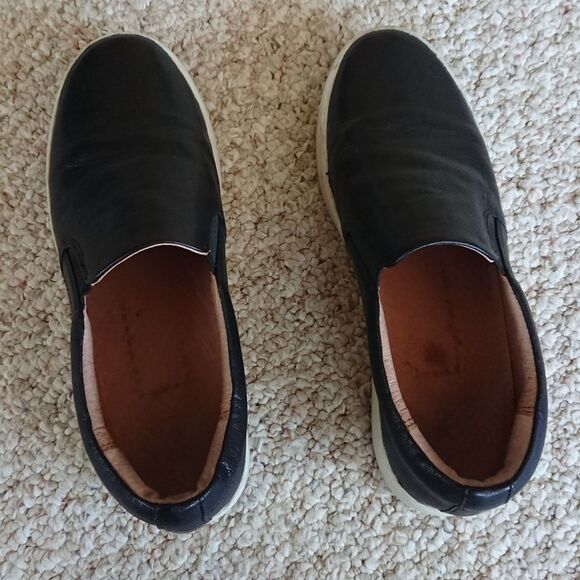 Frye Black leather Ivy Slip-On Shoes size 7M - Picture 4 of 12